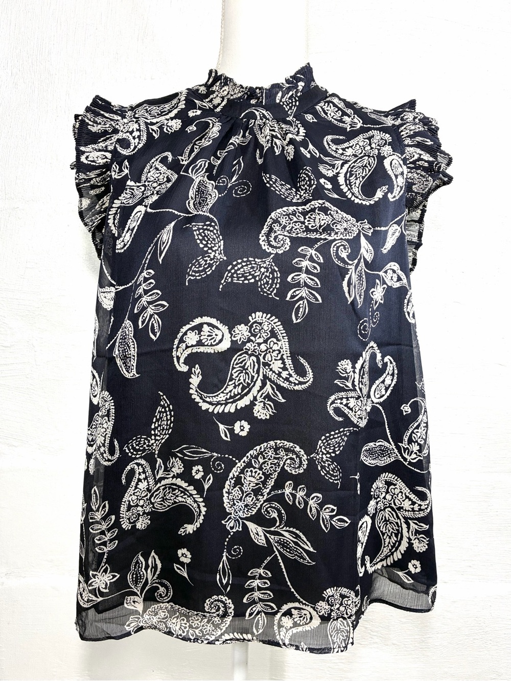 PHILOSOPHY PAISLEY RUFFLED CAP SLEEVE TOP